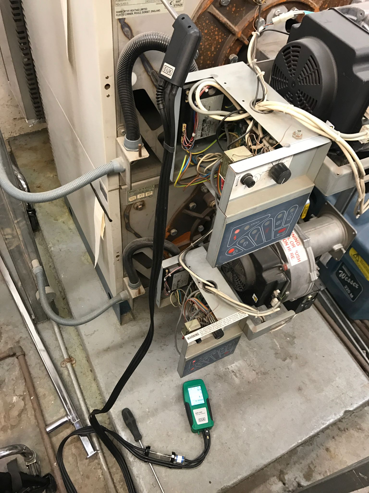 gas safe registered engineer near me Brent Cross, NW4